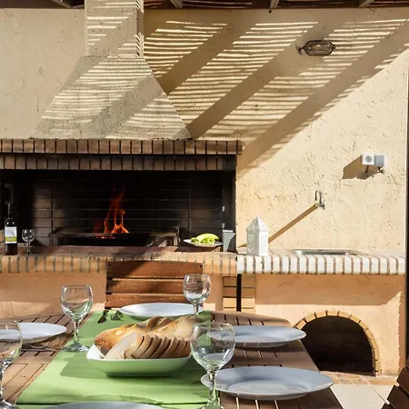 Lefki Limni Retreat 300m From Villa *