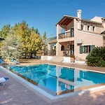 Lefki Limni Retreat 300m From