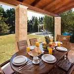 Вилла Lefki Limni Retreat 300m From